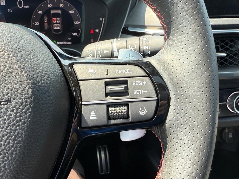 Acura ADX Vehicle Full-screen Gallery Image 12