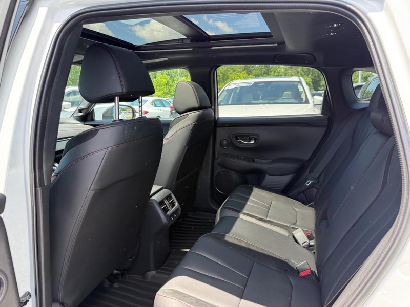 Acura ADX Vehicle Full-screen Gallery Image 06