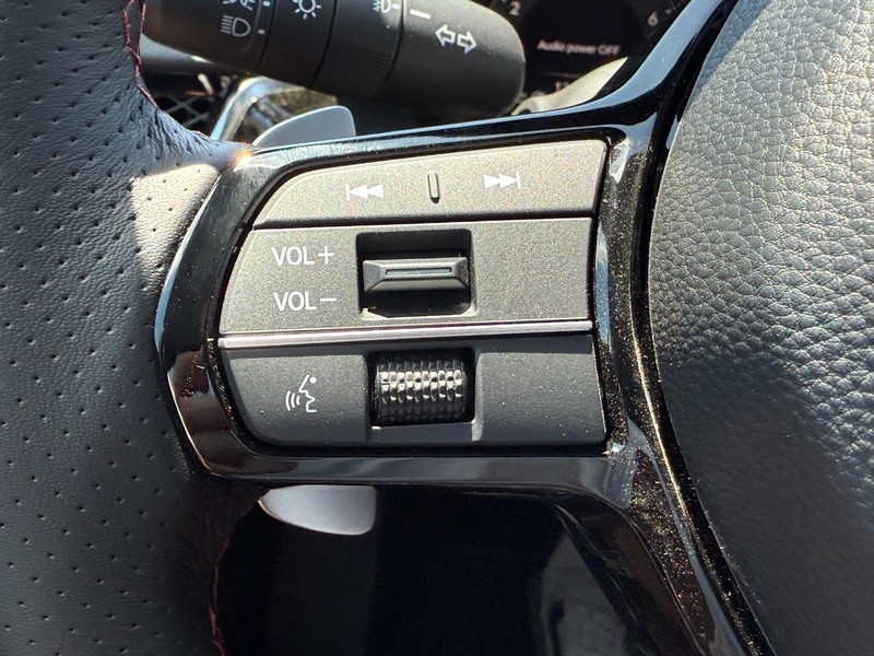 Acura ADX Vehicle Full-screen Gallery Image 14