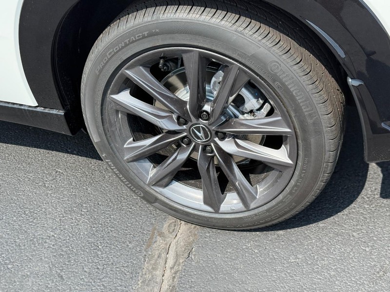 Acura ADX Vehicle Full-screen Gallery Image 05