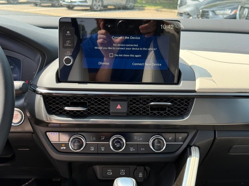 Acura ADX Vehicle Full-screen Gallery Image 09