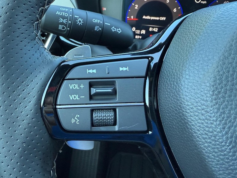 Acura ADX Vehicle Full-screen Gallery Image 12