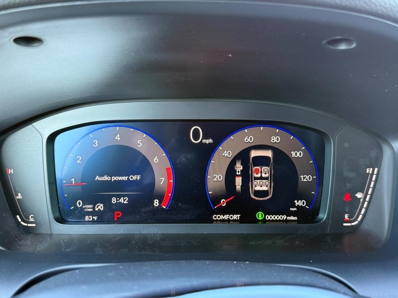 Acura ADX Vehicle Full-screen Gallery Image 14