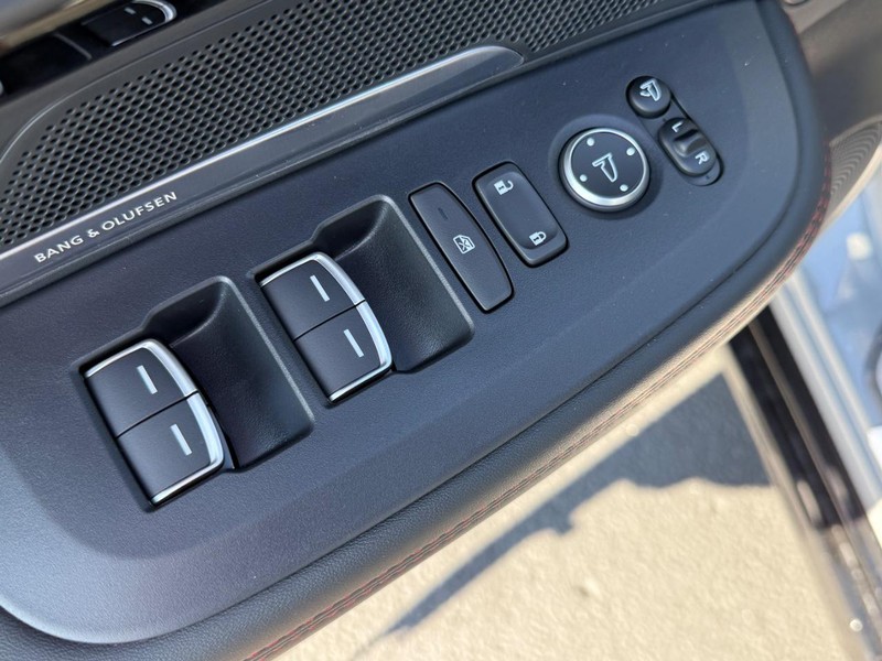 Acura ADX Vehicle Full-screen Gallery Image 10