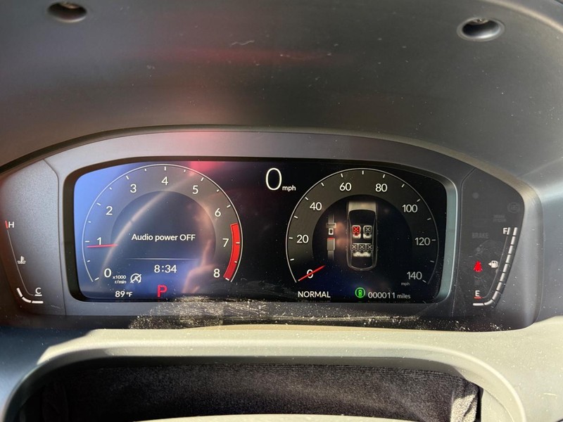 Acura ADX Vehicle Full-screen Gallery Image 15