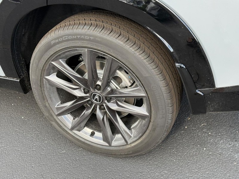 Acura ADX Vehicle Full-screen Gallery Image 05