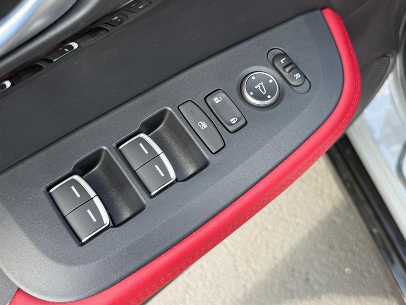 Acura ADX Vehicle Full-screen Gallery Image 10