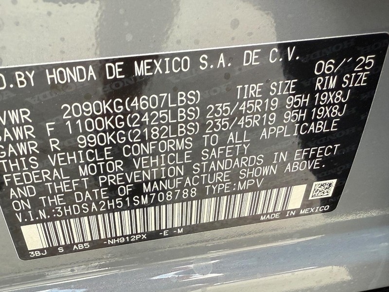 Acura ADX Vehicle Full-screen Gallery Image 17