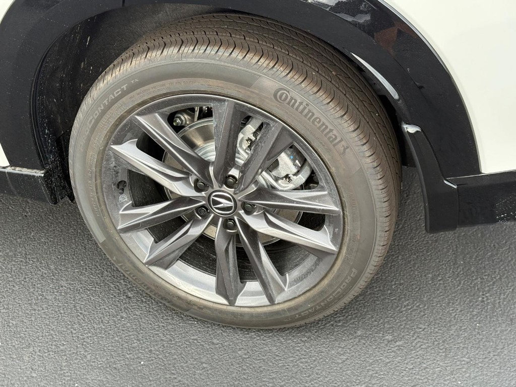 Acura ADX Vehicle Full-screen Gallery Image 05