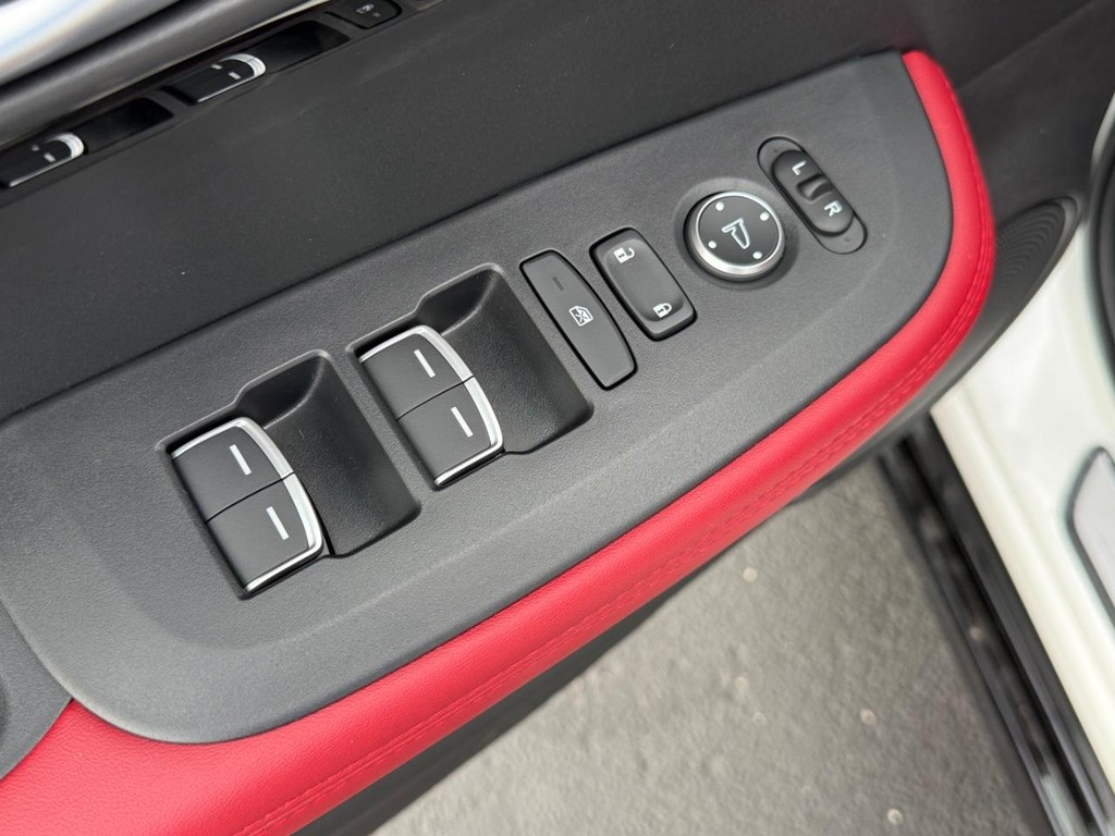 Acura ADX Vehicle Full-screen Gallery Image 10