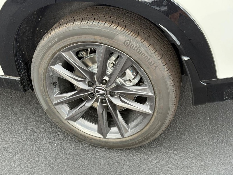 Acura ADX Vehicle Full-screen Gallery Image 05