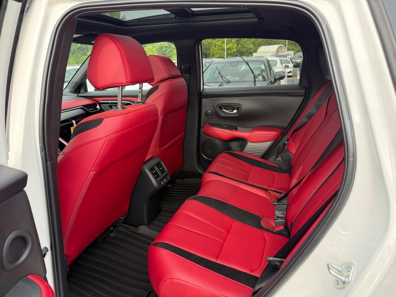 Acura ADX Vehicle Full-screen Gallery Image 06