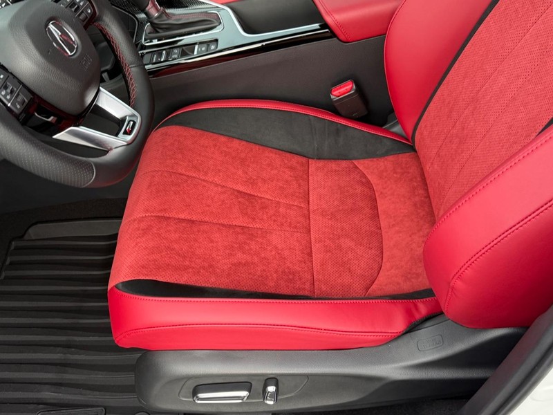 Acura ADX Vehicle Full-screen Gallery Image 11