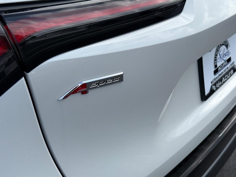 Acura ADX Vehicle Full-screen Gallery Image 04