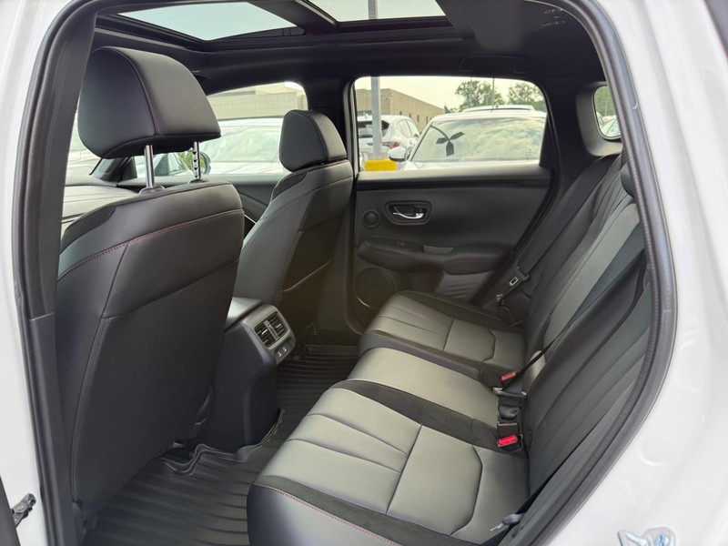 Acura ADX Vehicle Full-screen Gallery Image 06