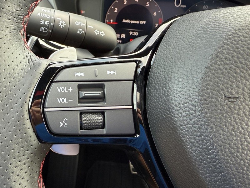 Acura ADX Vehicle Full-screen Gallery Image 12