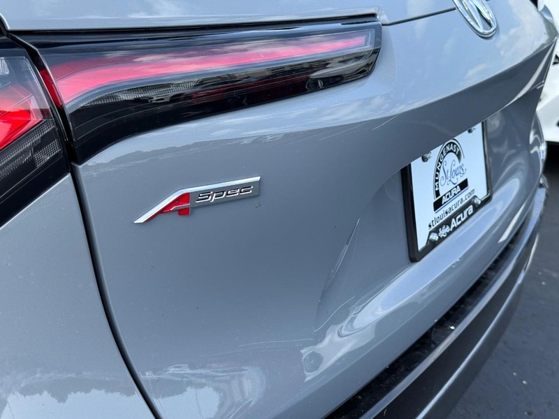 Acura ADX Vehicle Full-screen Gallery Image 04