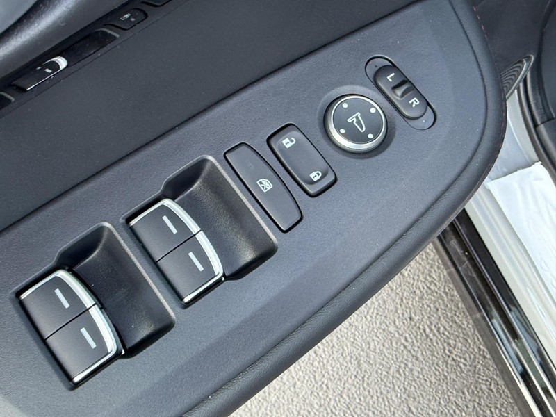 Acura ADX Vehicle Full-screen Gallery Image 10