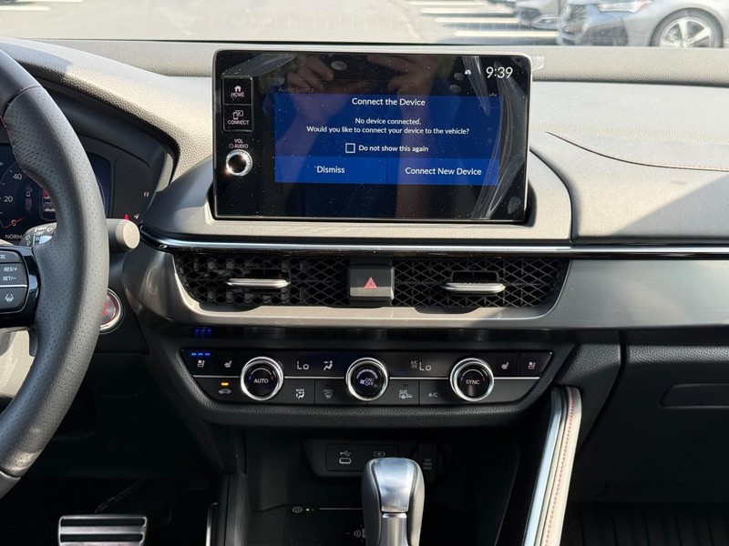 Acura ADX Vehicle Full-screen Gallery Image 09