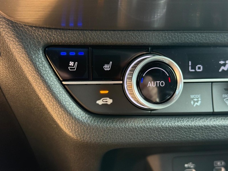 Acura ADX Vehicle Full-screen Gallery Image 16