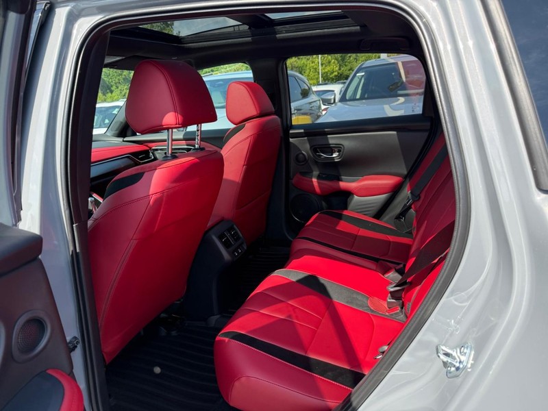 Acura ADX Vehicle Full-screen Gallery Image 06