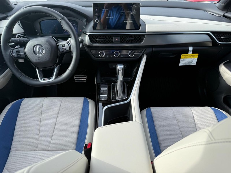 Acura ADX Vehicle Full-screen Gallery Image 07