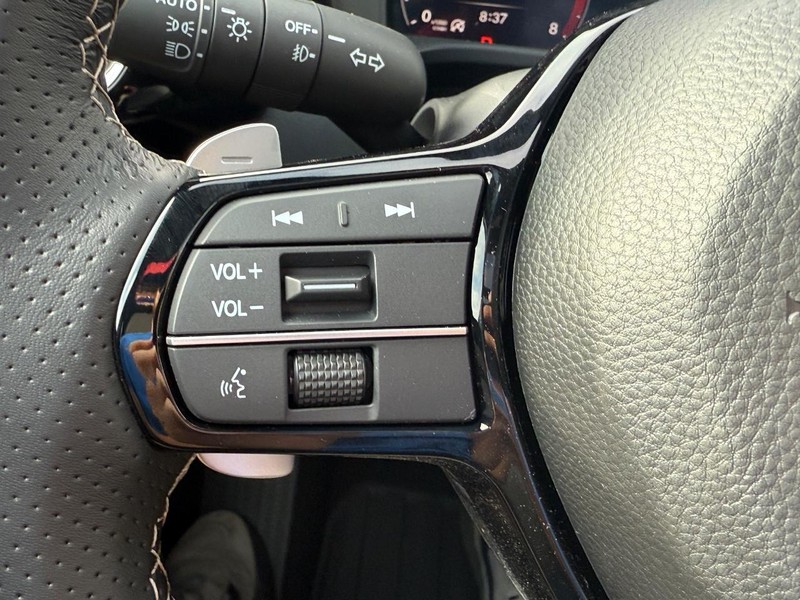 Acura ADX Vehicle Full-screen Gallery Image 12