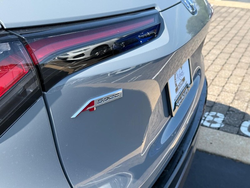 Acura ADX Vehicle Full-screen Gallery Image 04