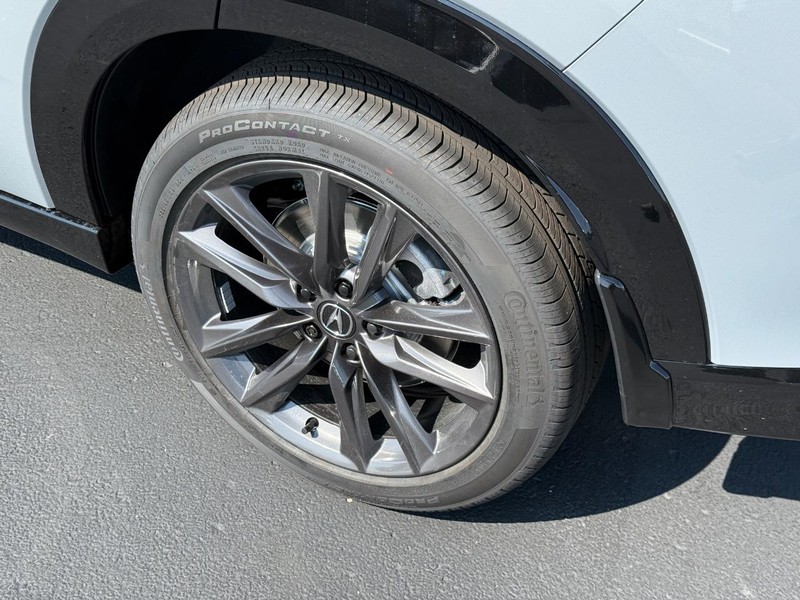 Acura ADX Vehicle Full-screen Gallery Image 05