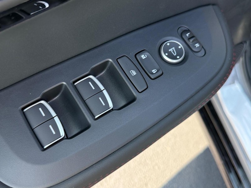 Acura ADX Vehicle Full-screen Gallery Image 10