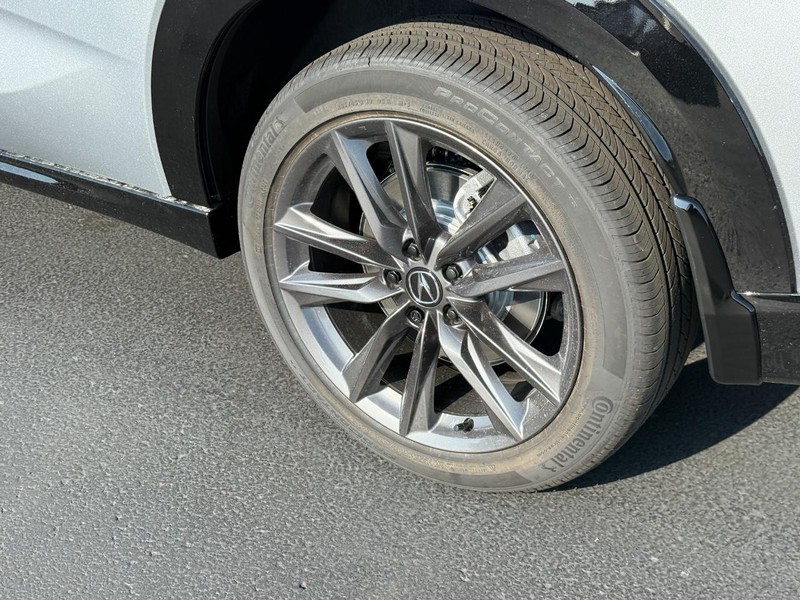 Acura ADX Vehicle Full-screen Gallery Image 05