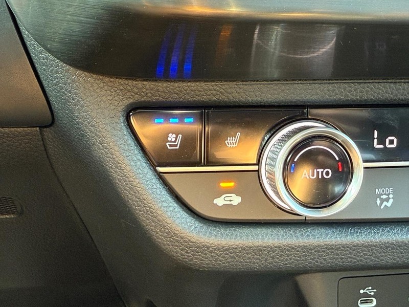 Acura ADX Vehicle Full-screen Gallery Image 17