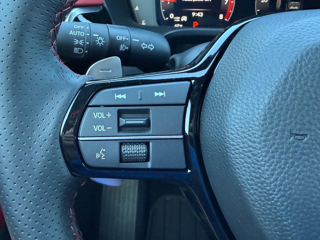 Acura ADX Vehicle Full-screen Gallery Image 14