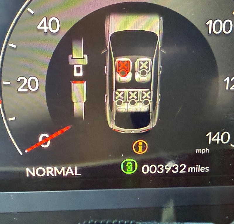 Acura ADX Vehicle Full-screen Gallery Image 13