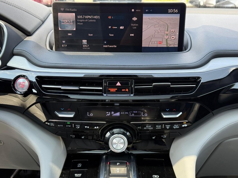 Acura MDX Vehicle Full-screen Gallery Image 13