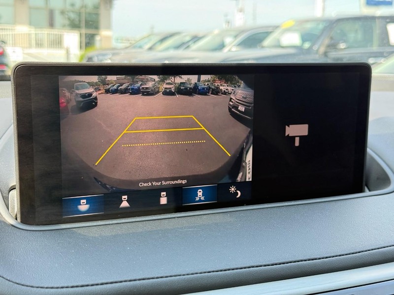 Acura MDX Vehicle Full-screen Gallery Image 21