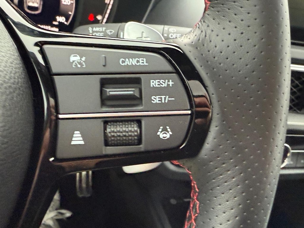 Acura ADX Vehicle Full-screen Gallery Image 17