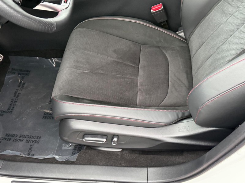 Acura ADX Vehicle Full-screen Gallery Image 15