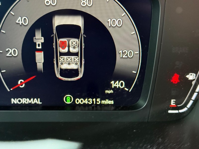 Acura ADX Vehicle Full-screen Gallery Image 19