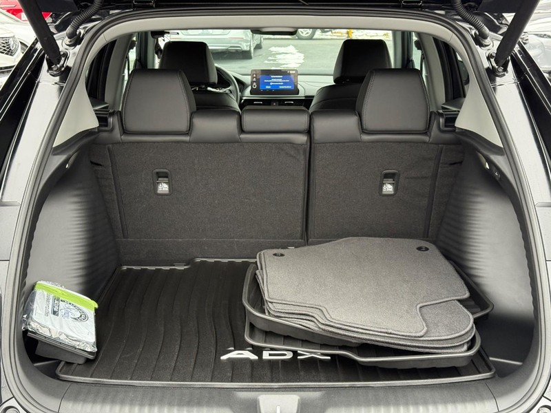 Acura ADX Vehicle Full-screen Gallery Image 04