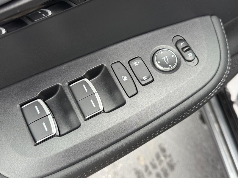 Acura ADX Vehicle Full-screen Gallery Image 14