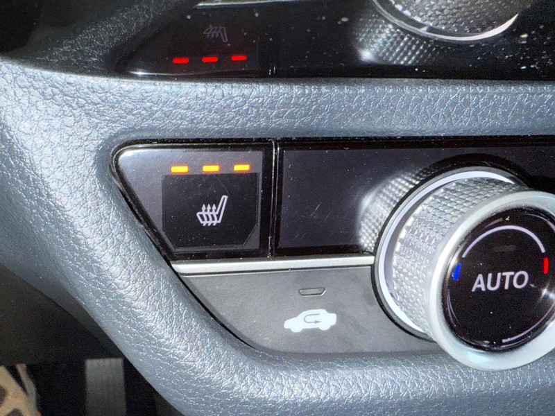 Acura ADX Vehicle Full-screen Gallery Image 21