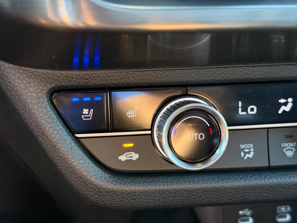 Acura ADX Vehicle Full-screen Gallery Image 16