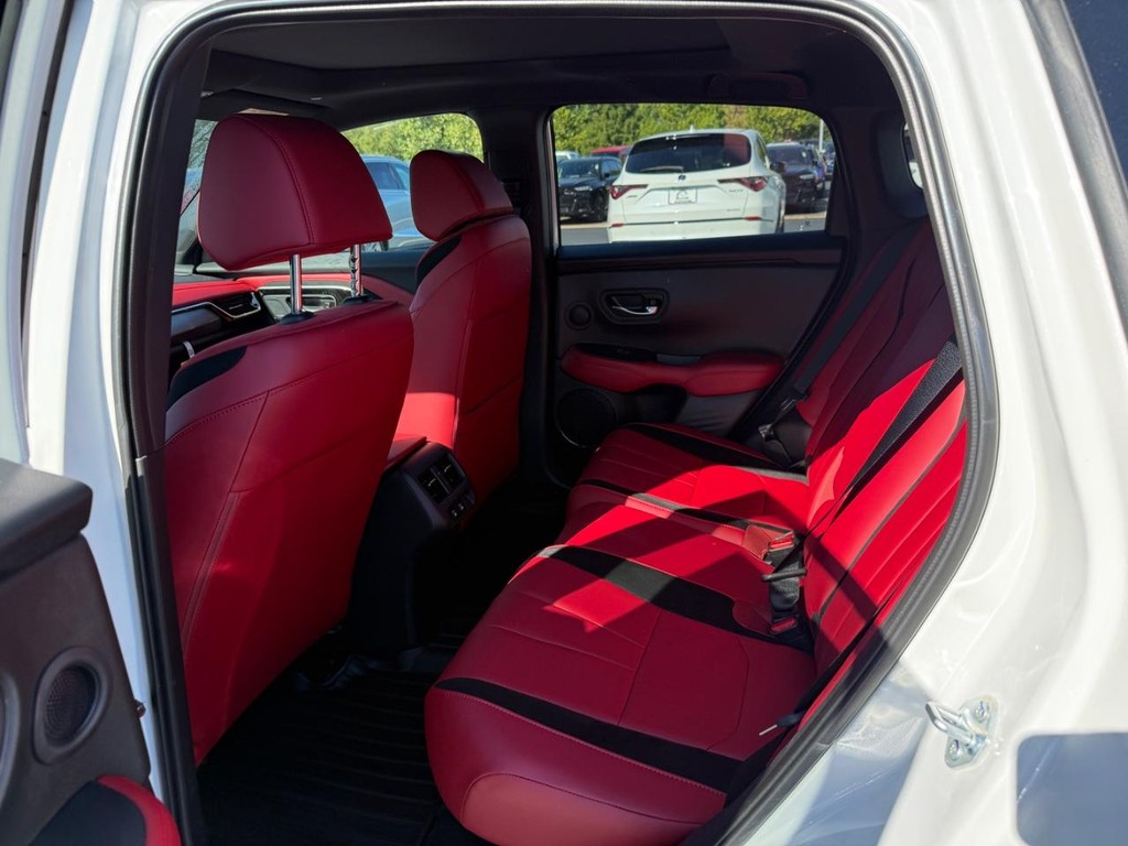 Acura ADX Vehicle Full-screen Gallery Image 06