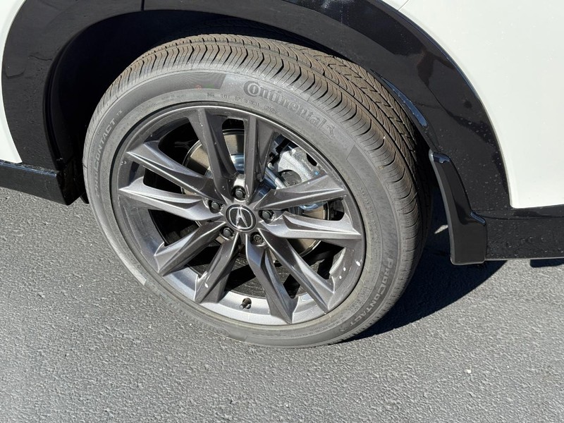 Acura ADX Vehicle Full-screen Gallery Image 05