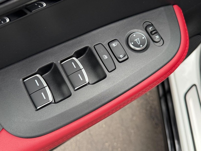 Acura ADX Vehicle Full-screen Gallery Image 14