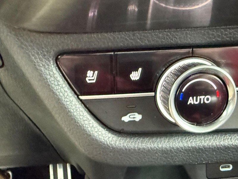 Acura ADX Vehicle Full-screen Gallery Image 21