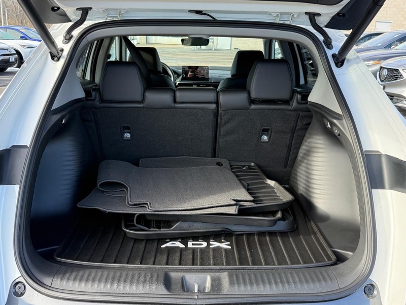 Acura ADX Vehicle Full-screen Gallery Image 04
