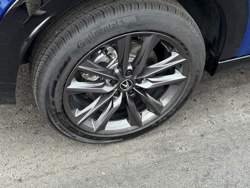 Acura ADX Vehicle Full-screen Gallery Image 07