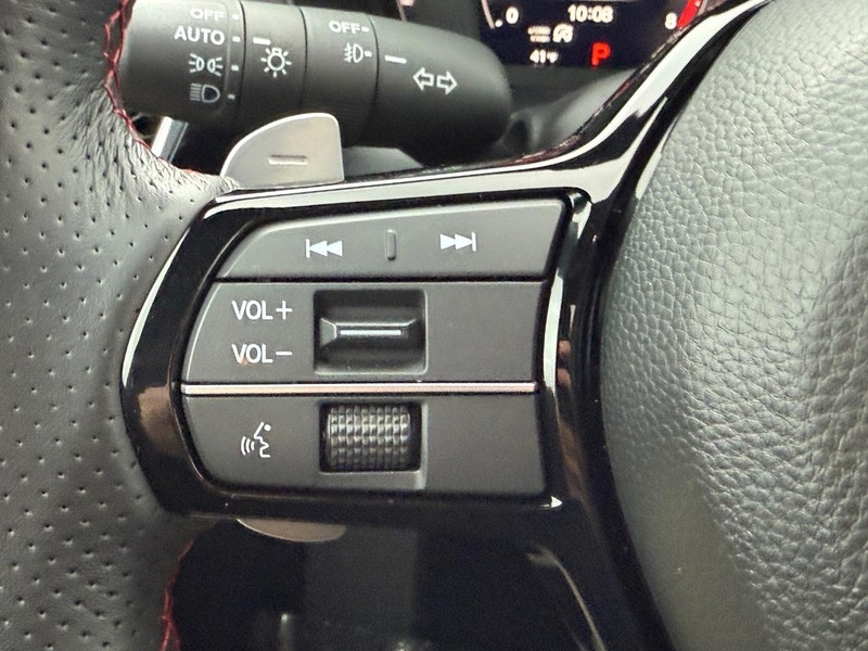 Acura ADX Vehicle Full-screen Gallery Image 16